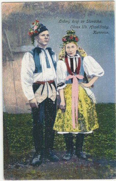 lidkrojzeslovokruhhradkunovic LIDOVÝ KROJ ZE SLOVÁCKA. OKRES UH. HRADIŠŤSKÝ. KUNOVICE. pohlednice