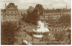 PARIS: LA PLACE DE LA RÉPUBLIQUE pohlednice