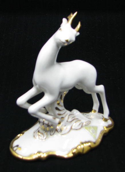 ZLACENÁ PORCELÁNOVÁ SOŠKA SRNY – detail 3