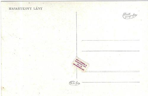 SPOLEČNÝ HROB PRESIDENTA OSVOBODITELE T. G. MASARYKA JEHO CHOTI CHARLOTY A TRAGICKY ZESNULÉHO SYNA JANA – detail 1