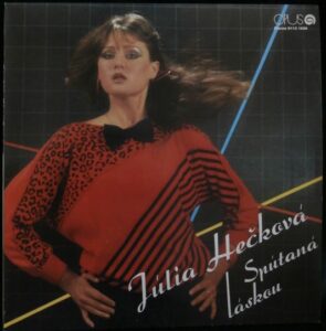 JÚLIA HEČKOVÁ – SPÚTANÁ LÁSKOU (LP)
