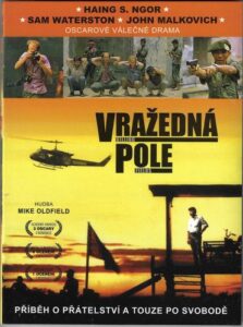 VRAŽEDNÁ POLE (DVD)