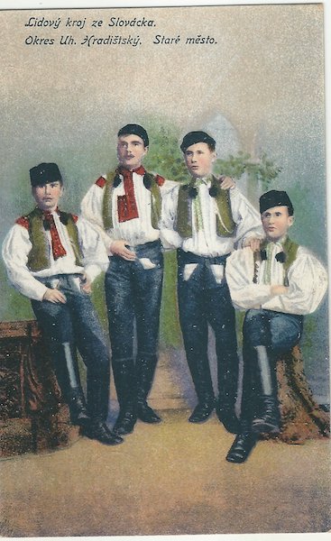 lidkrojzeslovokruhhradisstarmesto LIDOVÝ KROJ ZE SLOVÁCKA. OKRES UH. HRADIŠŤSKÝ. STARÉ MĚSTO. pohlednice