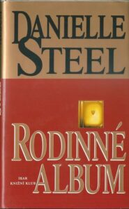 RODINNÉ ALBUM – Danielle Steelová