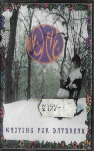 wajtrg LARVA – WAITING FOR DAYBREAK MC kazeta