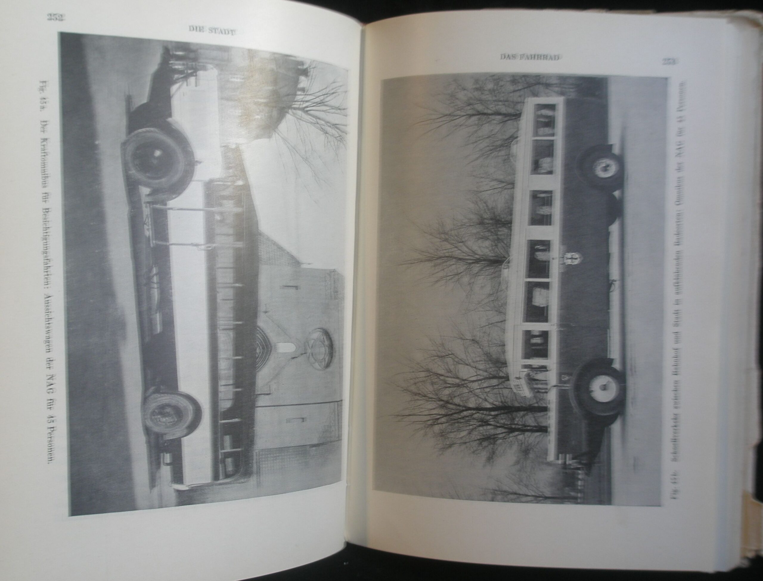 VOM PFAHLBAUDORF ZUR WELTSTADT – detail 2