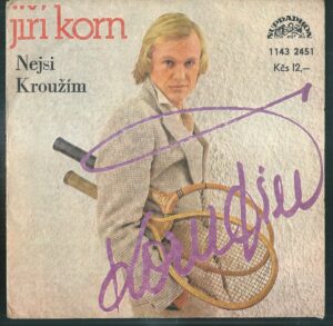 JIŘÍ KORN – NEJSI / KROUŽÍM (SP)
