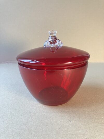 DÓZA SKLENĚNÍ RUBÍNOVĚ ČERVENÁ SKLENĚNÁ DÓZA S VÍKEM